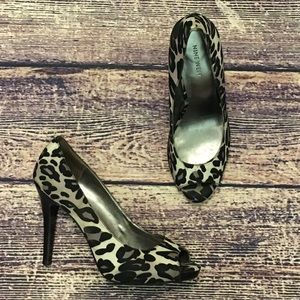 Nine West Leopard Liatri Heels Sz 8